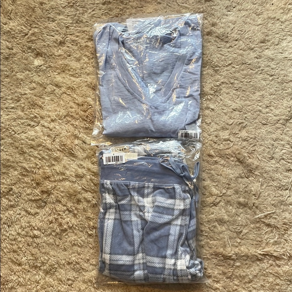 NWT Aeropostale Loose Fit Tee in Blue with matching plaid bottoms